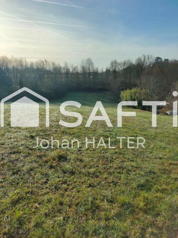 Terrain à bâtir de 2000 m² sur 4000 m² au total.