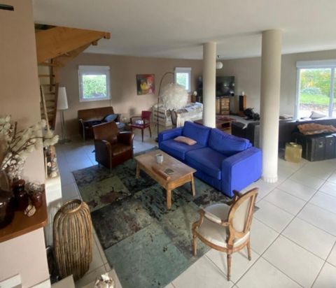 Belle maison spacieuse 6 pièces avec garage