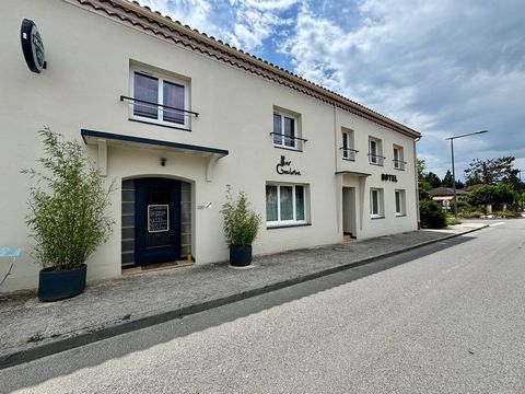 Montcuq : Hôtel / Restaurant