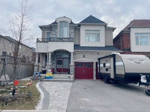 4 Bed Rms 4 Years New Home. No Sidewalk,10Ft Ceilings On M, 9Ft On 2nd Floor, Open Concept. $$$ Upgrades: Customized Luxury Kitchen With Island, Ceramic Floor, Granite Counter/Backsplash, Cabinet, , Pantry, B/I Appliances+Range-Hood, Upgrade Pot Ligh...