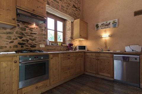 This cottage in Chaleix with 3 bedrooms to house 6 guests is a mix of rustic and contemporary. With a swimming pool (shared) to refresh with a dip and a tennis court to stay active, this cottage has all the amenities for an enjoyable vacation. Just s...