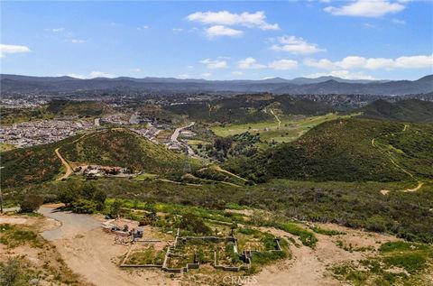 Calling all Builder/Developers or anyone with a dream. 40 acres on top of a 1120 foot mountain out by the Elfin Forest/Harmony Grove area with PANORAMIC VIEWS in all directions!! Must see this special piece of paradise. Currently zoned for one home f...