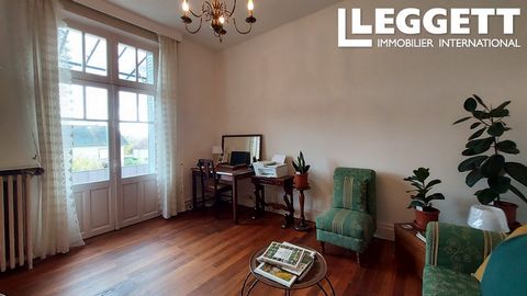A25743ABR03 - This delightful two-story apartment is located in the heart of the Medieval town of Montluçon. Occupying the first and second floors of a quaint house, it offers a perfect blend of comfort and style. Offering 86m² of habitable space you...
