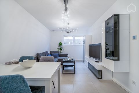 Luxury flat in the new building as the first occupancy from February 2022. High-quality equipment includes a high-quality full kitchen, underfloor heating, smart home, the ventilation system in all rooms, and a walk-in shower in the large and light-f...