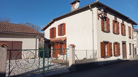 Dpt Haute Garonne (31), à vendre ARBAS maison P4 de 112 m² - Terrain de 3 592,00 m²