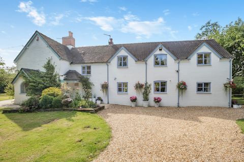 The Alders is a stunning rural retreat that has been remodelled and renovated in recent years, providing exceptional accommodation set in a picturesque countryside location. The home is nestled in 5.7 acres of grounds in a tranquil location yet offer...