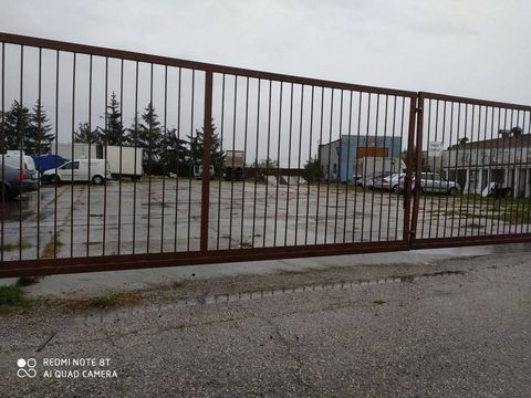 I recommend for sale a warehouse, production and office building consisting of several buildings located on a provincial road with high traffic, in the town of Śródka, Kleszczewo commune, near Tulec, in the close vicinity of the entrance to the S5 ro...