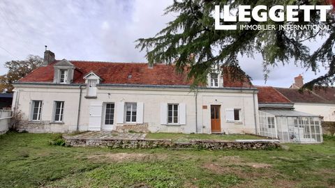A26168MEH37 - Charming recently renovated country house, ideal for a large family, with 4 bedrooms, 2 bathrooms, 1 spacious living/dining room and a garden planted with trees. Situated 10 km from the Royal town of Loches and its shops, 52 km from Tou...