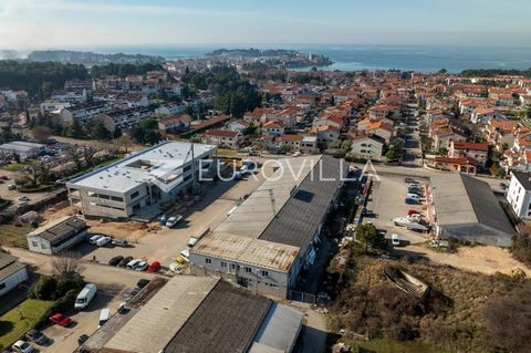 A unique opportunity only in Eurovilla !!! Istria, Poreč - the office building is located on the very edge of the business zone and is only two minutes from the city center. The building for economic and service purposes with a total area of 2966 m2 ...