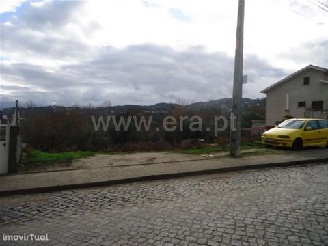Land for construction with 1,001 m2 in Cabeceiras de Basto Land intended for construction with: total area of 1,001 m2 to be confronted with the road Excellent sun exposure location 5 minutes from the village Buy with ERA Fafe ERA Fafe opened its doo...