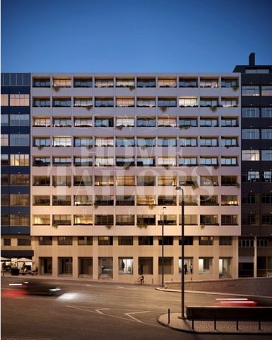 Situé dans le centre historique de Lisbonne, l'Infante Residences dispose de 45 appartements. Le projet de réhabilitation s'appuie sur des vecteurs de qualité, de confort et de distinction. Un bâtiment emblématique qui bénéficie de vues panoramiques ...