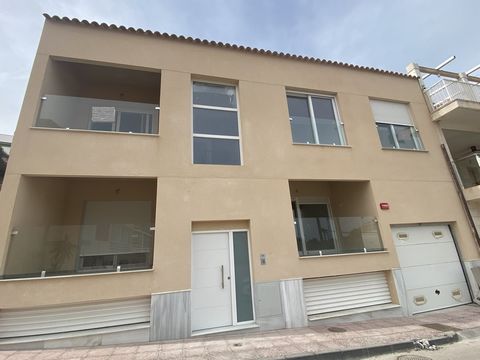 Een kans om een nieuwbouwappartement te kopen in de populaire wijk San Juan de los Terreros. Er zijn momenteel (2) appartementen met twee slaapkamers en een badkamer beschikbaar:    (OPLEVERDATUM FEBRUARI 2024) Twee slaapkamers A - 170.000€ - Bebouwd...