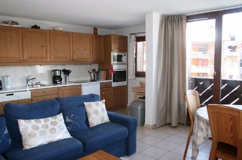 A large 4 bedroomed apartment on the third and Forth (top) floor of Residence Les Hauts des Esserts in Morillon Les Esserts. There is an elevator in the residence. The property has 73.80m2 of habitable area, it benefits from an additional 14.70m2 bel...