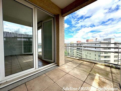 APPARTEMENT 70m2 - VILLEURBANNE METRO République - 2 CHAMBRES - TERRASSE - CAVE - DERNIER ETAGE