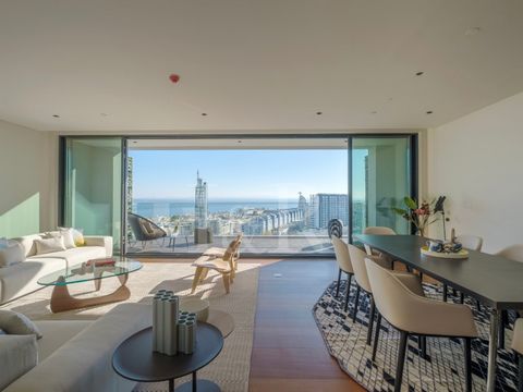 Fantastic penthouse duplex T3+1 located in the Martinhal Residences development, in Parque das Nações. This spacious apartment with almost 200 sqm, has, on the 1st floor, 2 spacious bedrooms, one of them en suite, both with fitted closets. One of the...