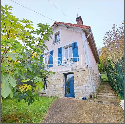 Située à Mériel (95630) à 10 mns de l'Isle-Adam, cette charmante maison sans travaux bénéficie d'un emplacement paisible et résidentiel, proche des écoles, commerces gare sncf et transports en commun à pied. Cette charmante maison de 110 m² propose u...