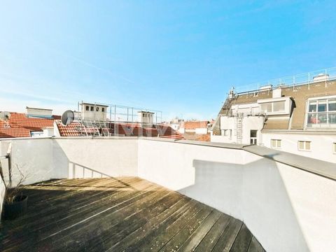 Near Rochusmarkt - Create your dream home in a sought-after location! Located between the U3 station Rochusgasse and the Jesuitenwiese, these three old apartments on the attic (without elevator) impress with high rooms in a quiet location. 1st reside...