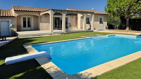 SAINT-SATURNIN-LES-AVIGNON 84450 A la sortie du village, dans un lôtissement au calme, superbe villa individuelle provençale de plain pied d'une surface habitable de 140 m² sur un terrain clos et arboré de 713 m². Elle vous propose une entrée, un esp...