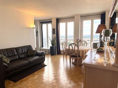 Appartement 2 chambres avec cave, Choisy le Roi, 185990 euros. Georges De Sousa, votre conseiller en immobilier à le plaisir de vous présenter, en exclusivité, un appartement type T3, en excellent état au centre ville de Choisy-le-Roi. Situé au coeur...