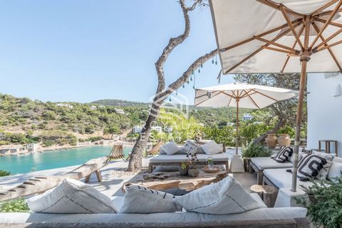 Royal Estates proudly presents this stunning Mediterranean-style beach house located on the beachfront in Cala Vadella on Ibiza's west coast. With breathtaking sea views and a private staircase leading directly to the beach, this unique property epit...