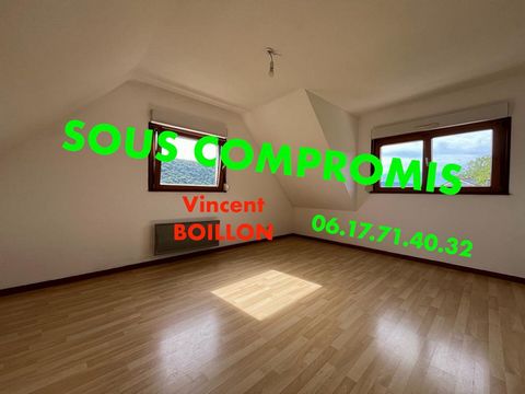 VINCENT votre conseiller vous propose cet appartement T5/6 sur la commune de MATHAY. Appartement T5/6 de 140m2 habitable A seulement 2 minutes de l'autoroute et proche de toutes commodités Les points forts : - Terrain + Parking privatif - Bâtiment ré...