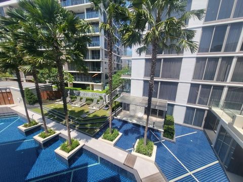 This nice 1 bedroom condo is located on the 3rd floor overlooking the pool and garden area. The unit which is 40 sqm has a nice open plan living and kitchen area, 1 bedroom, 1 bathroom and balcony. The Pine development is located in the quiet part of...