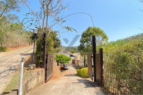 Gelegenheit - Haus zum Verkauf auf Estr. Retiro das Pedras, 2701 - Casa 2 - Condomínio Alamandas do Campo, Pedro do Rio, Petrópolis/RJ 1. IMMOBILIEN  Haus mit schönem Blick auf den Wald und die Berge bei 2,5 km BR 040.  Das Grundstück mit Rasen und O...