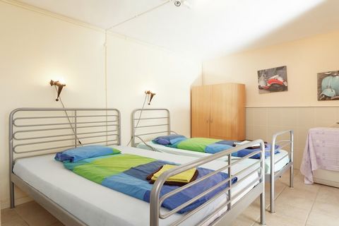 Dit appartement is gelegen in Poffabro, Italië. De woning heeft 2slaapkamers en is geschikt voor maximaal 4 personen, ideaal voor een klein gezin. Het diervriendelijke appartement beschikt over WiFi en ligt nabij het centrum. In de buurt zijn diverse...