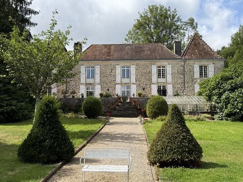 MAISON DE CARACTERE