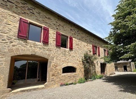 Magnifique longère rénovée en campagne 25 Km de Figeac