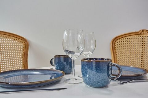 Welkom in ons sublieme appartement in het hart van de Marais, warm, licht, modern, elegant en van alle gemakken voorzien. Ideaal gelegen in het hart van de Marais. U krijgt de kans om twee unieke Parijse sferen te ontdekken. Levendige, voetgangersstr...