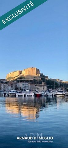 Local commercial sur le port de Bonifacio