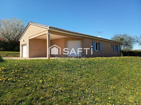 Située à 10min de Mâcon, proche des commodités cette maison de plain pied vous séduira par ses nombreuses qualités