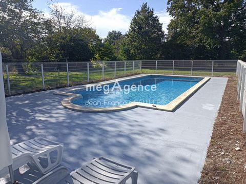 Terrain avec piscine