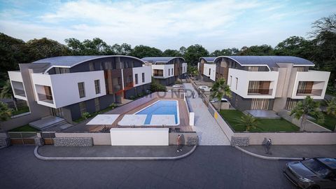 Die Villa befindet sich in Dösemealti. Dösemealti ist eine kleine Stadt und gehört zur Provinz Antalya. Das Zentrum von Antalya liegt etwa 11 km entfernt. Die wunderschönen Felsenklippen und geheimen Badestellen vom exklusiven Antalya Lara sind in et...