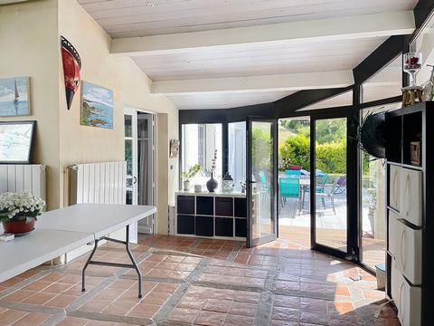 A proximité de Chaniers, maison de charme de 198m2 environ