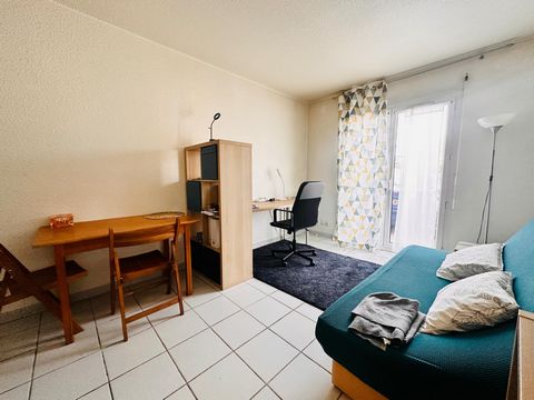 STUDIO AVEC PARKING INVESTISSEMENT CLÉ EN MAIN !