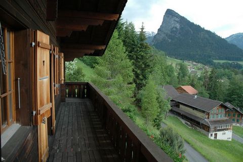 Enjoy a stay in Horboden. This wonderful chalet with an amazing view of Turnen has 2 bedrooms and hosts 4 people. A family can stay here and enjoy the heating, terrace, and barbecue. There are many places to visit like Gstaad, Lenk, Thun, and Grindel...