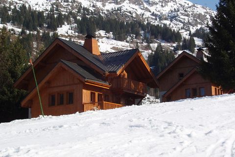 Located in Huez the Rhone Alpes in South of France, this quaint chalet has 4 bedrooms for 8 people. Ideal for families, guests can enjoy beautiful views from the balcony and access free WiFi. Since it is located only 150 metres away from the centre o...