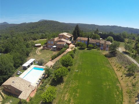 Great investment - B&B/Gites business - Surrounded by rolling hillsides near lush green forests 2 km from Chateauvert, in a quiet area, nestled in the heart of 40 hectares, this 1200 m2 property actually run as gites business offers 9 houses/apartmen...