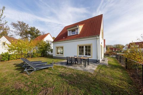 This restyled, semi-detached holiday home is located in the expansive Ferienresort Bad Bentheim holiday park. It's not far from the Dutch/German border, 20 km south of Nordhorn. The holiday home is fully and comfortably furnished and consists of two ...