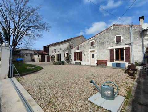 Dpt Charente (16), à vendre RANVILLE BREUILLAUD maison P7