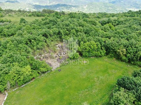 Location: Istarska županija, Pićan, Pićan. Building land, Pićan. We are selling an attractive building plot of 10958m2. All necessary infrastructure is located right next to the plot. The property is located in a quiet street and has direct access fr...