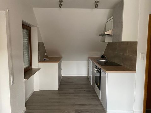 Chic, new 42m² DG apartment with balcony in the Villinger Südstadt. Is rented fully furnished with EBK. Located in a quiet street, 8 minutes walk from the center.