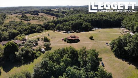 A25289LNL24 - In the heart of the Périgord Vert region, this campsite is set in over 23 hectares. With its 31 mobile homes/tents, three houses, a barn, its swimming pool, belvedere and its bar-restaurant, this campsite offers great facilities and num...