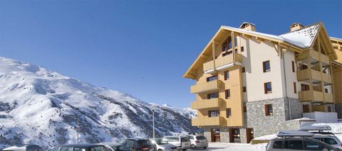 This residence with its wood and stone facades occupies a beautiful natural setting in the mountains of Mont Thabor, in Savoy. It offers 2 and 3 bedroom apartments for a maximum of 10 persons. The equipment of the holiday home includes a reception wi...