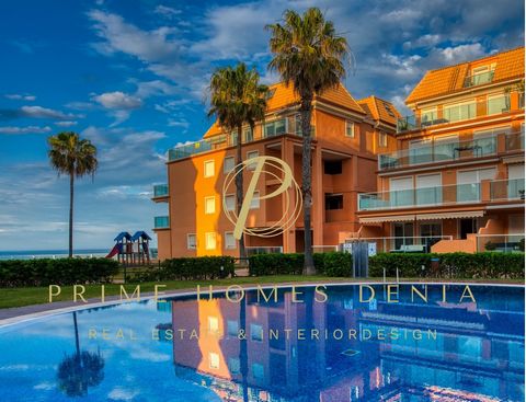 PRIME HOMES DENIA Real Estate & Interiordesign Simone Blotni, offiziell registrierte RAICV1602, präsentiert aus ihrem selektierten Verkaufsportfolio: Apartment in erster Strandlinie. PRIME TIME CODE!! Für eine begrenzte Zeit bis zum 30. Juni gewähren...