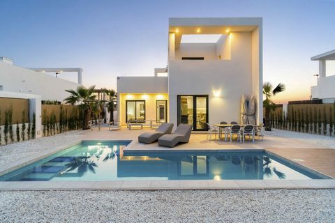 NEW BUILD VILLAS IN BENIJOFAR New Build residencial of 12 Modern Detached Vills In Benijofar Villa of 120m2 with 3 bedrooms 3 bathrooms open plan kitchen with lounge area and build on south facing plots of 450m2 These beautiful villas with large wind...