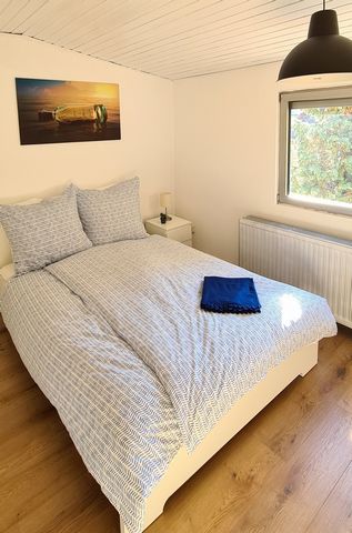 Prime location of Mainz next to central station: Fully renovated and ready-furnished roof top apartment in a villalike house in the prime spot of Mainz Oberstadt. The apartment (ground floor 60m2, according to DIN 40m2) comprises a comfortable living...
