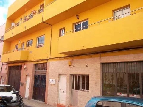 Two premises joined internally with each other. Located in the San Matías neighborhood. The offer is subject to errors, price changes, omissions and/or withdrawal from the market without prior notice. The indicated price does not include taxes or reg...